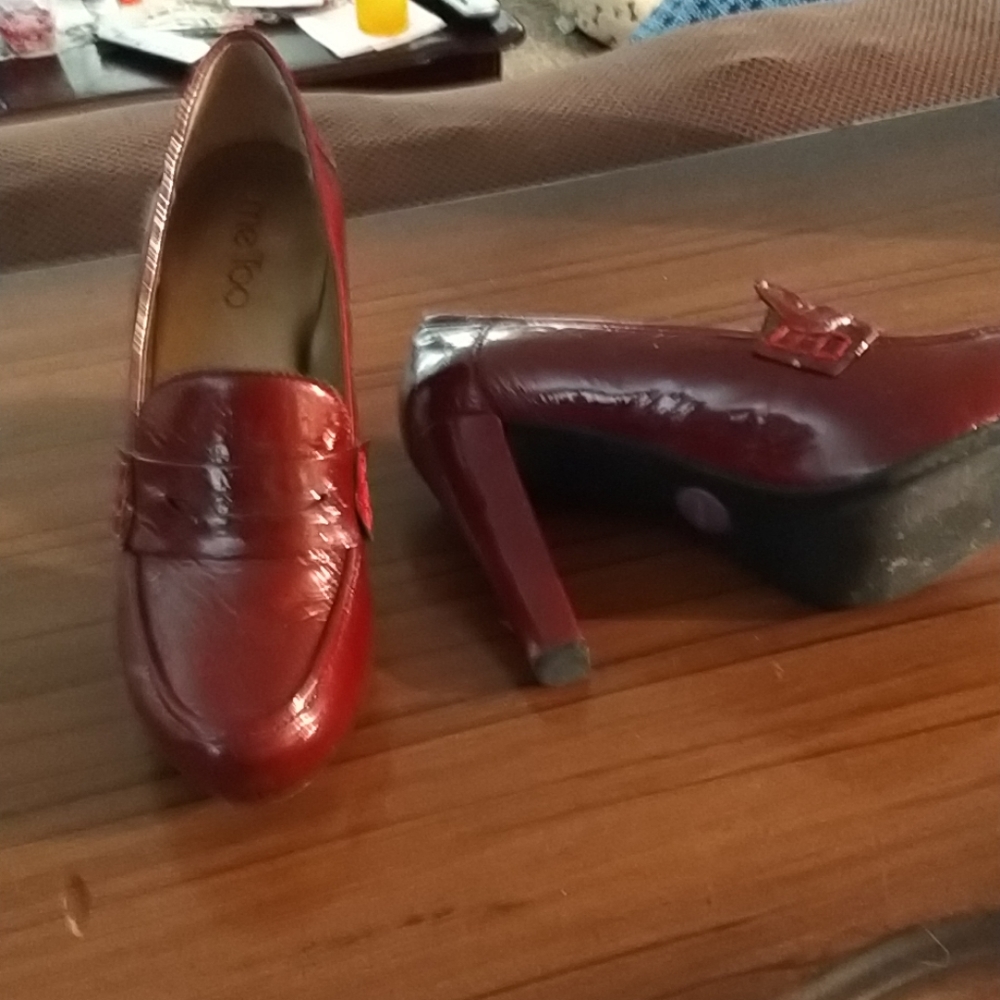 Shoes - Picture 2 of 2